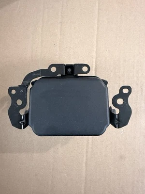 OEM 18-22 Toyota Lexus RADAR SENSOR Adaptive Cruise Ctrl 88210-07011 88210-11010 - Image 1 of 4