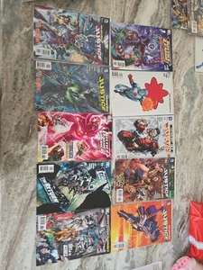 DC Comics mixed Justice League lot of America International Task Force Generatio - Picture 1 of 3