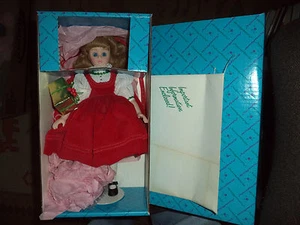 Madame Alexander Doll: Noel, Limited Edition of 5000 - Picture 1 of 1