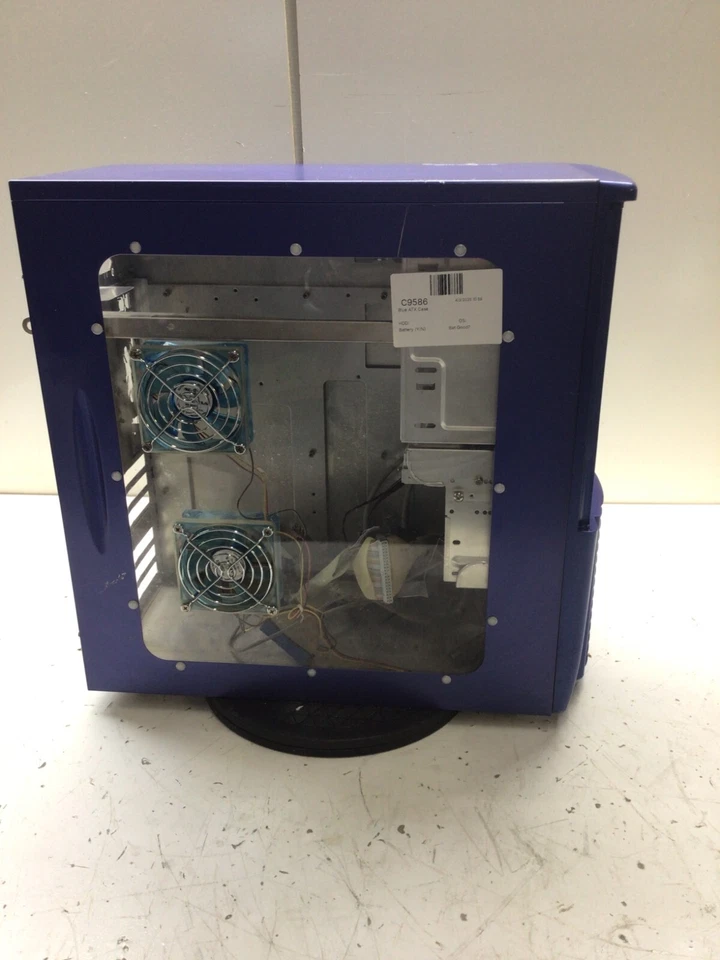 Blue Retro ATX Gaming Sleeper Case - Image 1 of 4