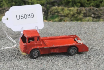 Husky Corgi Red #27 Bedford TK Skip Lorry Poor-Fair FNQHotwheels U5089 - image 1 of 4