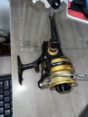 Carrete giratorio de alta velocidad Penn 650SS EE. UU. Foto 1 de 4