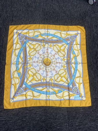 GUCCI Sciarpa grande scialle modello catena morso di cavallo 87 cm x 87 cm