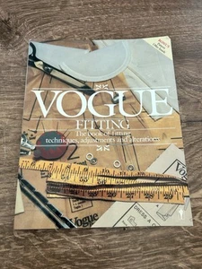 Vogue Fitting : The Book of Fitting Techniques, Adjustments and A - Picture 1 of 6