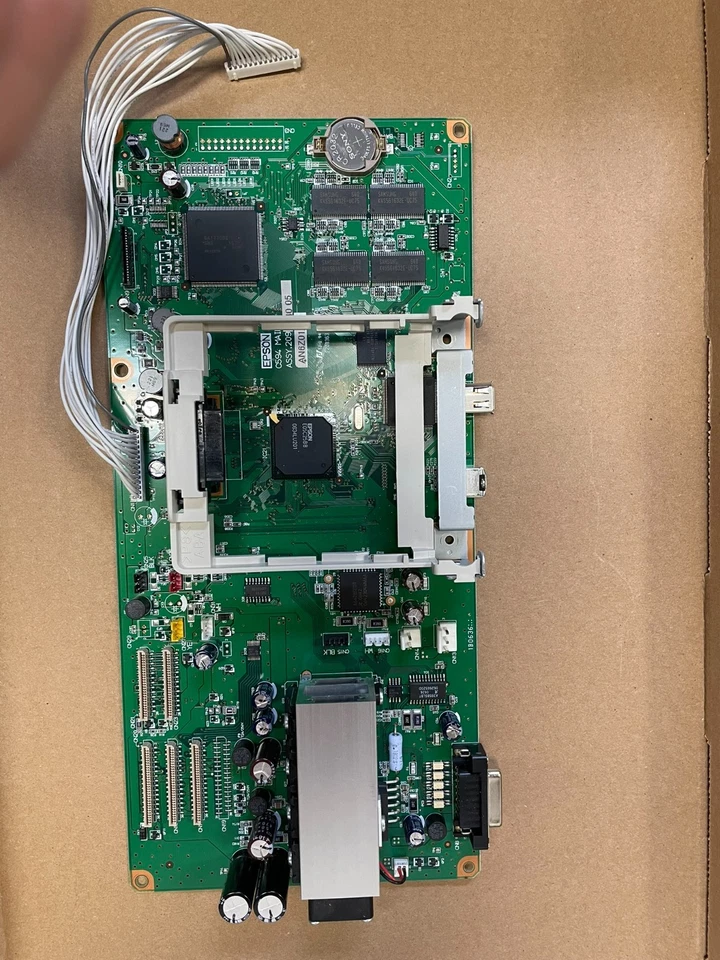 Epson Stylus Pro 9800 Main Board in machine - Image 1 of 1
