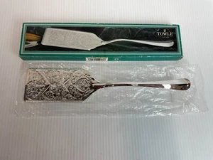 Vintage TOWLE Silver Plated Design Lasagna Server 1992 - Picture 1 of 6