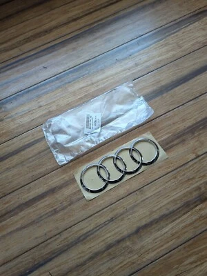 Anillo de señalización emblema insignia Audi A4 S4 2017-2020 OEM 8W5-853-742-2ZZ Foto 1 de 4