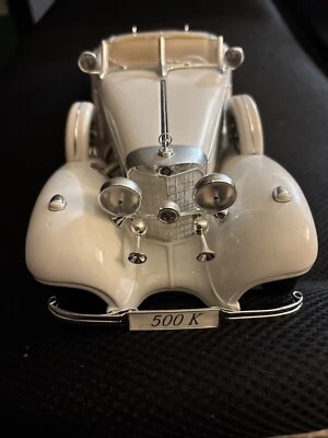 1936 Mercedes Benz 500 K Special Roadster White 1/18 Diecast Model Car by Maisto - Image 1 of 4