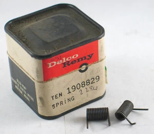 1952-1961 Buick Cadillac Olds Pontiac NOS generator brush springs 1908829 - Picture 1 of 1