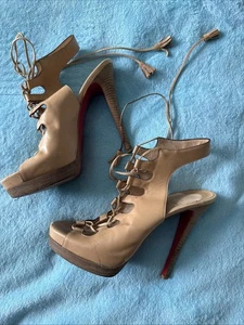 CHRISTIAN LOUBOUTIN Beautiful High Heels Cream Platform Sandals Size 39.5 - Picture 1 of 13