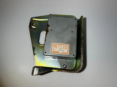 86-87 MITSUBISHI STARION CHRYSLER CONQUEST OEM ETACS CONTROL DE ALARMA POR COMPUTADORA Foto 1 de 3
