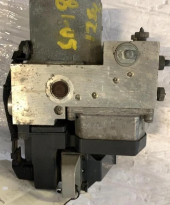 2006-2008 LINCOLN TOWN Car Crown Vic Grand Marquis ABS Anti Lock Brake Assembly - Image 1 of 4