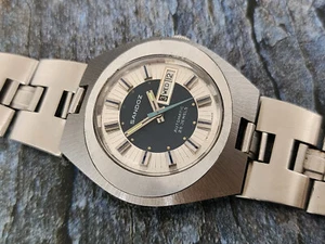 NICE VINTAGE SANDOZ 1838z-84-8 AUTOMATIC DAY DATE DRESS GENTS UFO UNIQUE. - Picture 1 of 9