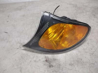 2002-2005 BMW E46 3-Series SEDAN Front left driver amber corner park light OEM - Image 1 of 4