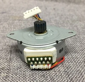 Stepper Motor for Xerox Phaser 6250 S DCA MAS 80 Ohm 4527 MB  - Picture 1 of 5
