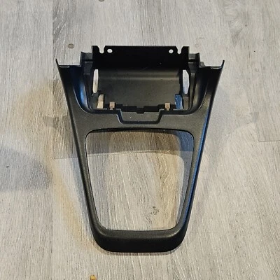 Mazda MX-3 1992-1993 moldura de palanca de cambios automática Foto 1 de 3