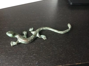 Solid Cast Brass Lizard, Mexico, 5.5 in. long - Picture 1 of 5