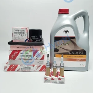 Genuine Toyota Yaris Cross Service Kit 1.5 2021 To Onward With Spark Plugs & 0W8 - Picture 1 of 1