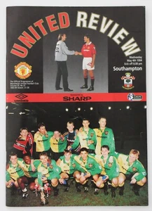 MANCHESTER UNITED v SOUTHAMPTON PREMIER LEAGUE 1993/94 4/5/1994 (Ref 1986) - Picture 1 of 3