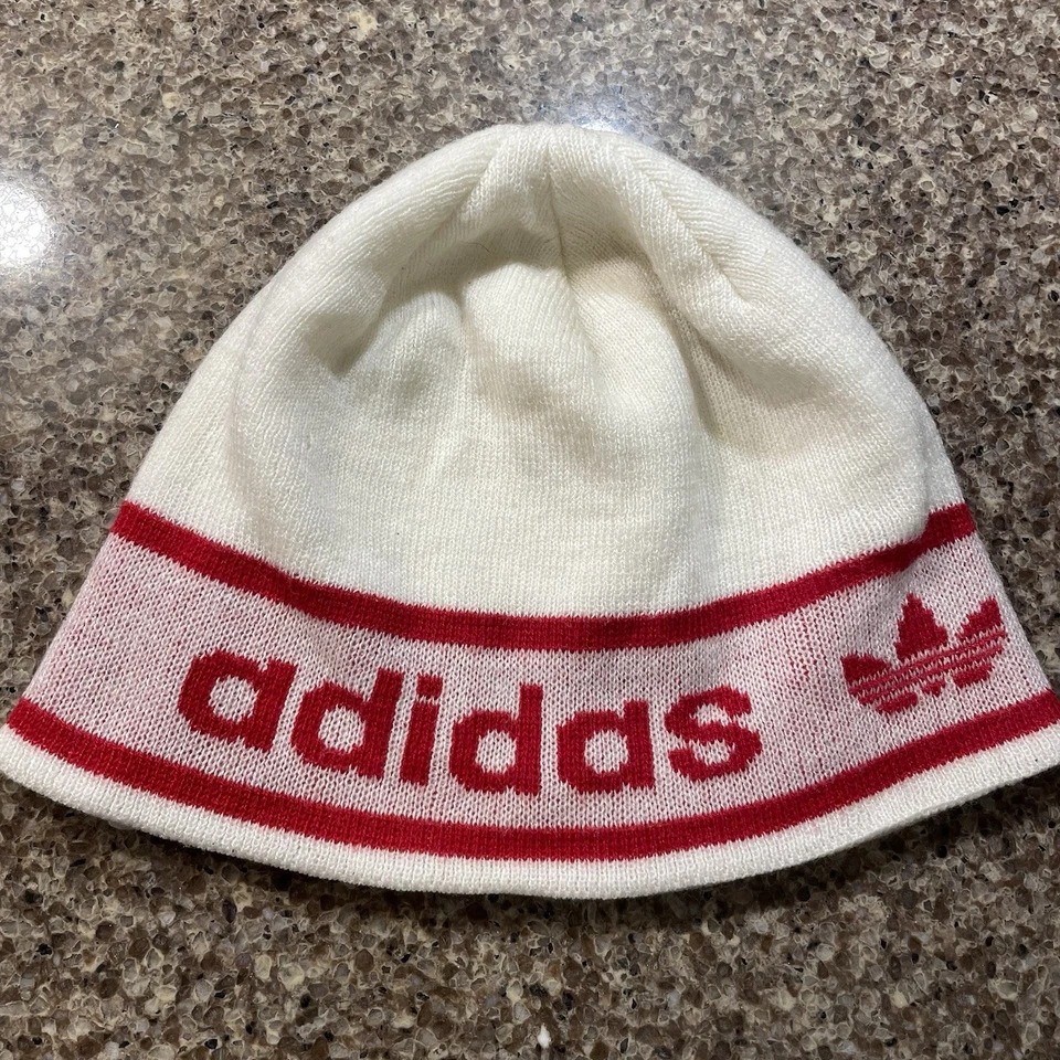 Adidas Invierno Medias Gorra Gorro Rojo y Blanco Vintage Foto 1 de 2