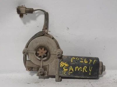 Used Front Right Door Window Regulator Front fits: 1986 Toyota Camry Sdn electri - Image 1 of 4