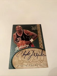 1997 Scoreboard Clyde Drexler Autographed Basketball Card - Picture 1 of 5