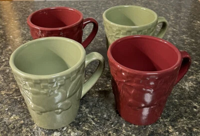4 SIGNATURE HOUSEWARES STONEWARE HOME GROWN MUGS BY RIVIERA VAN BEERS Red Green - Image 1 of 4