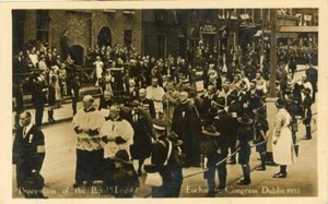 REAL PHOTO POSTCARD PROCESSION OF THE PAPAL LEGATE, EUCHARIST CONGRESS, DUBLIN - Picture 1 of 2