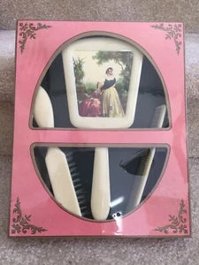 Vintage Standard Pyroxoloid Corp #5970 Victorian Mirror Comb Brush Set FREE SHIP - Picture 1 of 6