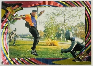 1994 Saban Mighty Morphin Power Rangers Power Foil Trading Card ‘Surrounded’ #92 - Picture 1 of 2