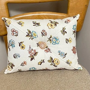 Upcycled 1950s Floral Barkcloth Throw Pillow with Buttons 11x15 - Picture 1 of 6