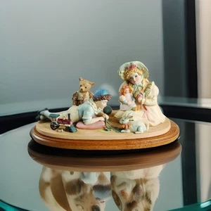 CHRISTA’S RABBIT by JAN HAGARA Porcelain Special Edition XL Figurine Retail $400 - Picture 1 of 11