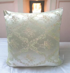 Kissenbezüge grün glänzend glitzernd Nyanza zartrosa Untertöne 18x18" 45x45cm - Bild 1 von 8