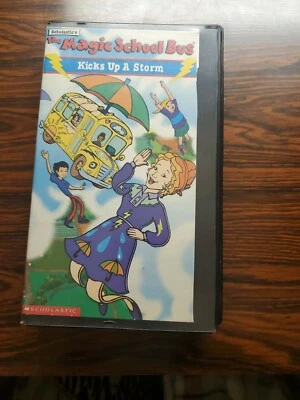 Magic School Bus Kicks Up a Storm VHS Scholastic Kids VCR Tape  - Image 1 of 3