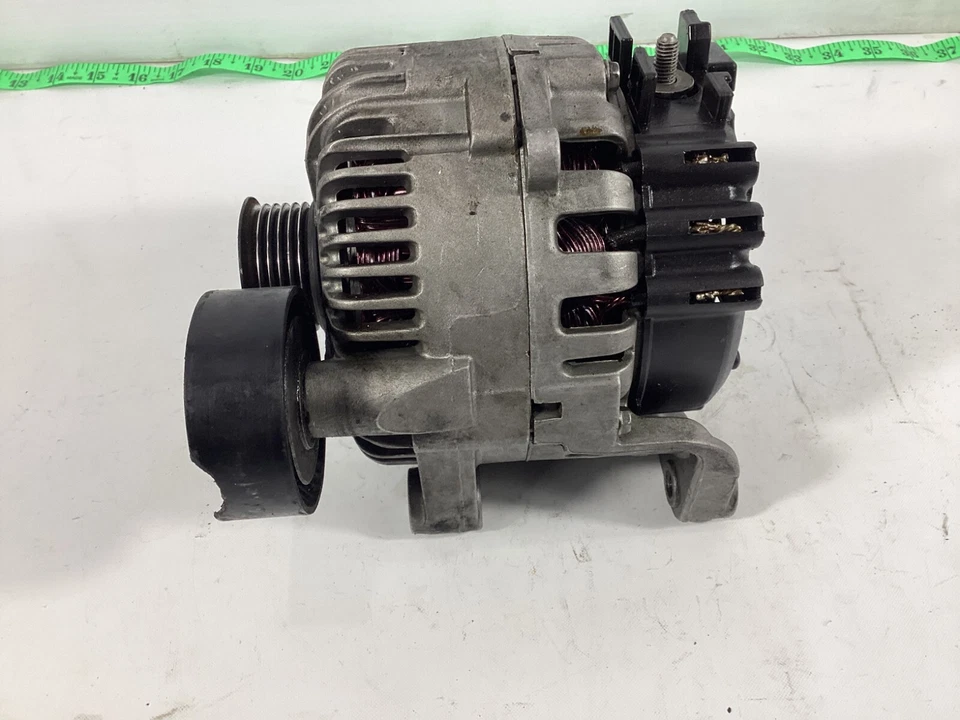 Alternador Bosch Valeo 2006-2008 BMW 750i 750Li E65 E66 AL9357X; 189411A OEM. Foto 1 de 4