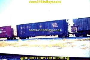 ORIGINAL SLIDE WABASH RR 783604 LD PLUG DR BOXCAR KCMO 1982 DARK - Picture 1 of 1