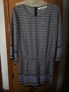 MAX STUDIO-3/4 SLV-BLK/WHT/BLUE FLORAL-ROMPER-BACK ZIPPER-ELASTIC WAIST-M-NWT - Picture 1 of 7