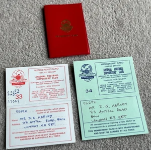 Tarjetas de membresía y billetera de plástico del Arsenal FC Supporters Club 1981-82 y 1982-83 - Imagen 1 de 4