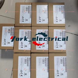 New 6ED1052-1MD08-0BA0 Siemens 12/24RC,PLC ,12/24V DC/RELAY, 8 DI (4AI) - Picture 1 of 1