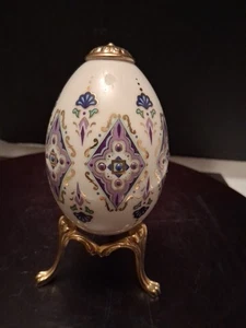 Vintage Lenox Porzellan Deko Ei auf Goldständer. Wunderschön  - Bild 1 von 10