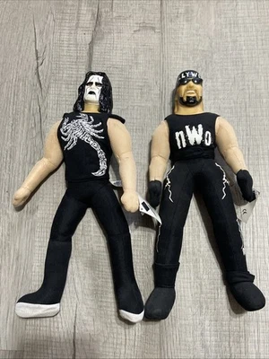 1999 WCW NWO Hollywood Hulk Hogan Sting 13” Pelúcia Play By Play RARO WWF WWE - Imagem 1 de 4