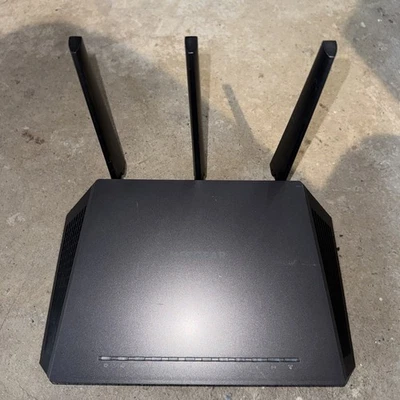 NETGEAR Nighthawk DST AC1900 Dual-Band Mesh Smart Wi-Fi Wireless R7000 No Plug - Image 1 of 3