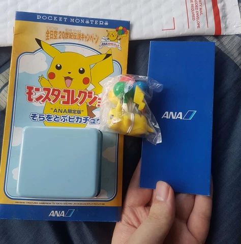 U7  Tomy Pokemon Figure 1st Gen  Flying Pikachu (2001 ANA Version) sp Cover