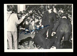 1964 Topps Beatles B and W #125 John   EX+ X2605125