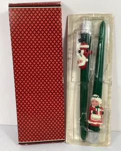 Par de velas cónicas Mr Mrs Santa Claus Bayberry Avon 1981 - Imagen 1 de 13