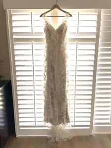 Allure Bridals Style 8800 Wedding Dress Size 6 - Picture 1 of 6