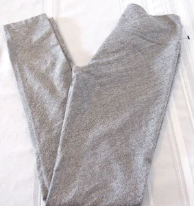 BEYOND YOGA FLEXIBLE GRAY LEGGINGS NEW WITHOUT TAG - Picture 1 of 3