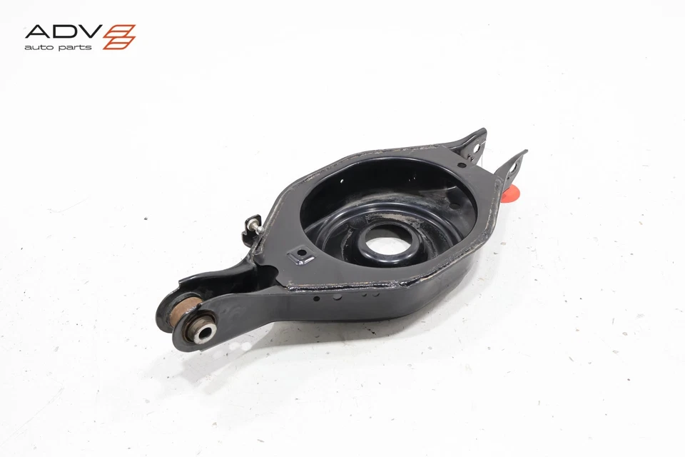 Nissan Armada 2005-2024 trasero izquierdo lado del conductor trasero brazo de control inferior OEM Foto 1 de 4