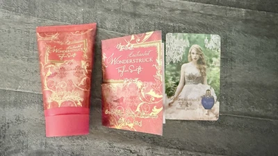 Taylor Swift Enchanted Wonderstruck Trio - Eau de Parfum 0.5 OZ, Loción y Tatuaje Foto 1 de 4