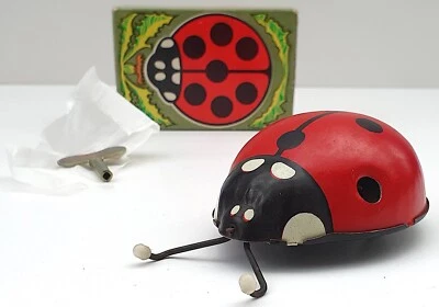COCCINELLE   KOVODRUŽSTUO NÁCHOD KOVAP  TCHÉCOSLOVAQUIE   ANCIEN JOUET MÉCANIQUE - Photo 1/4